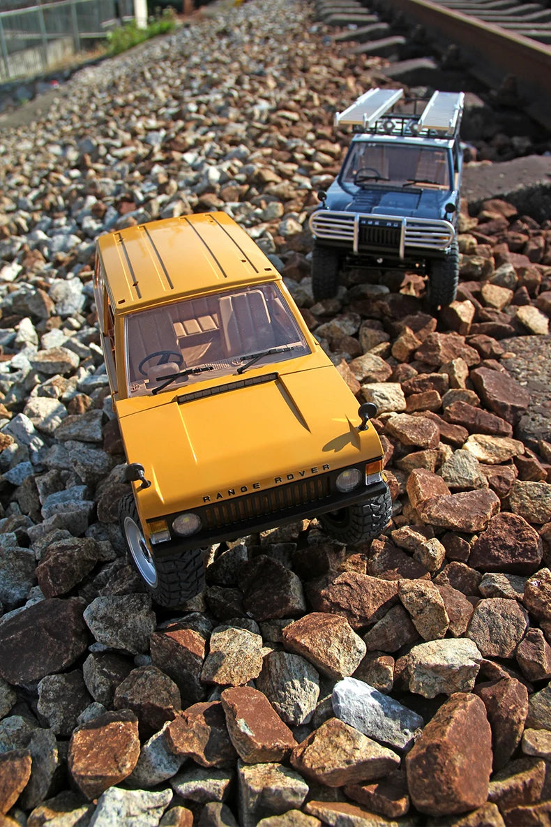Land Rover Defender MN168 RC Car Crawler – 1:12 Scale 2.4G 4WD Off-Road Truck