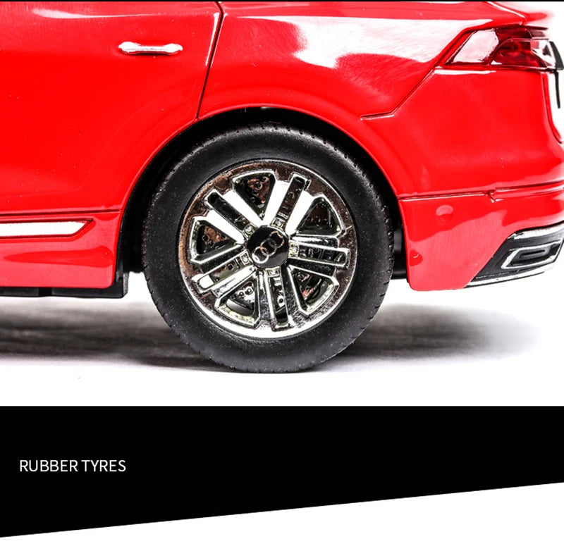 AUDI Q8 SUV Alloy Car Model Diecasts