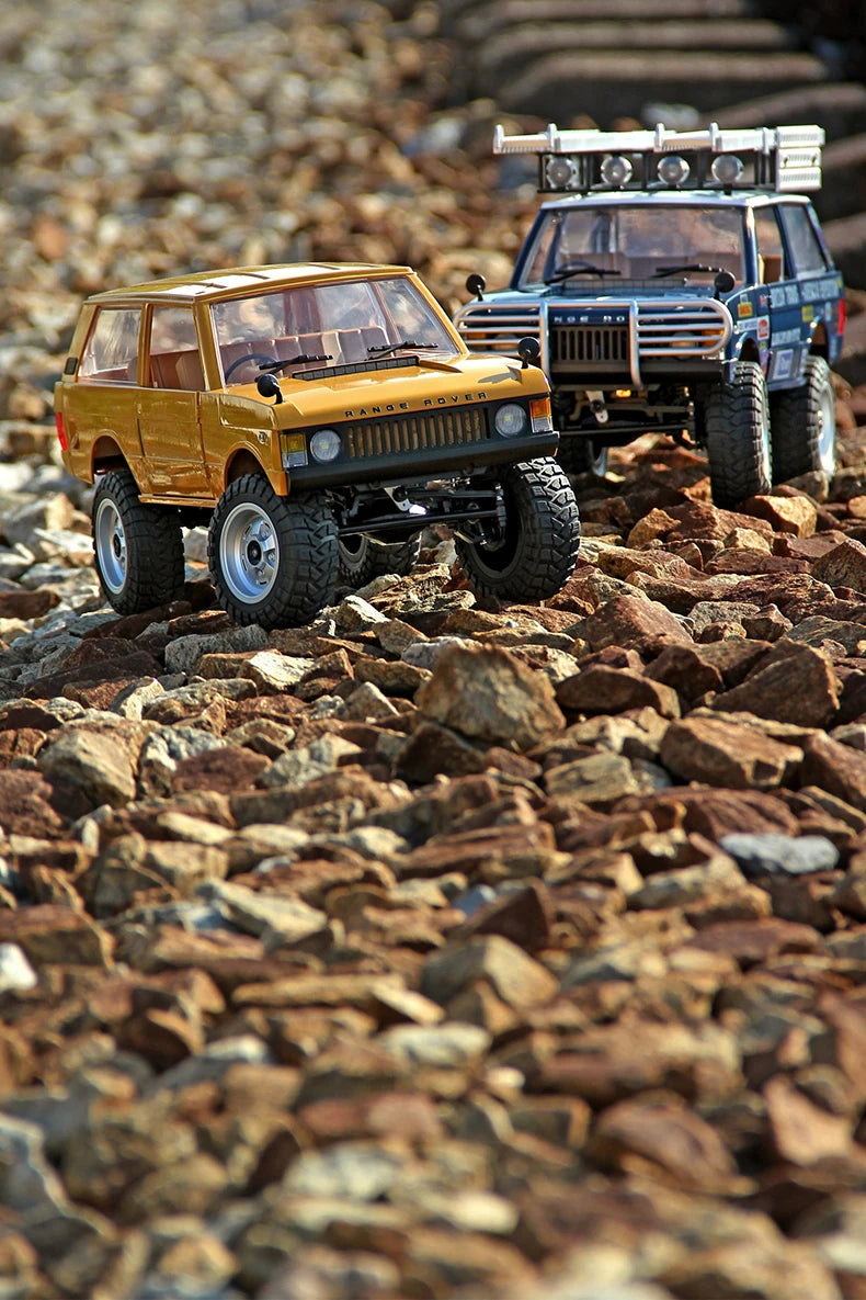 Land Rover Defender MN168 RC Car Crawler – 1:12 Scale 2.4G 4WD Off-Road Truck