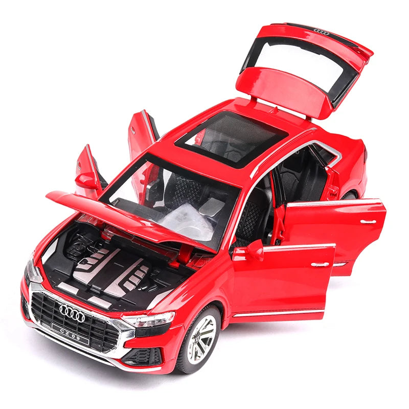 AUDI Q8 SUV Alloy Car Model Diecasts