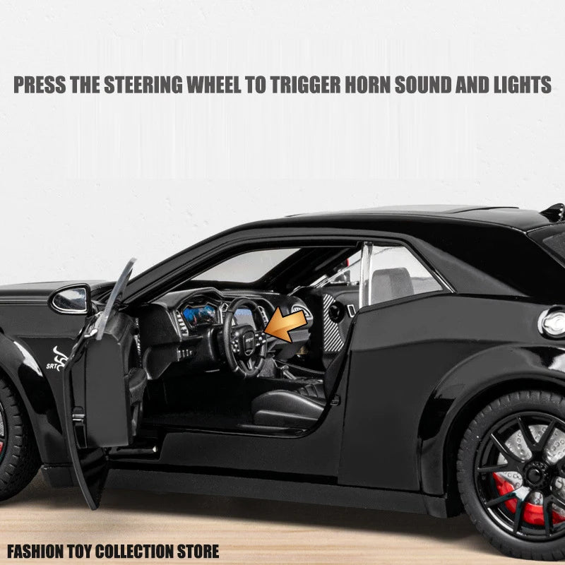 Dodge Challenger Hellcat Alloy 1:24 Diecast Car