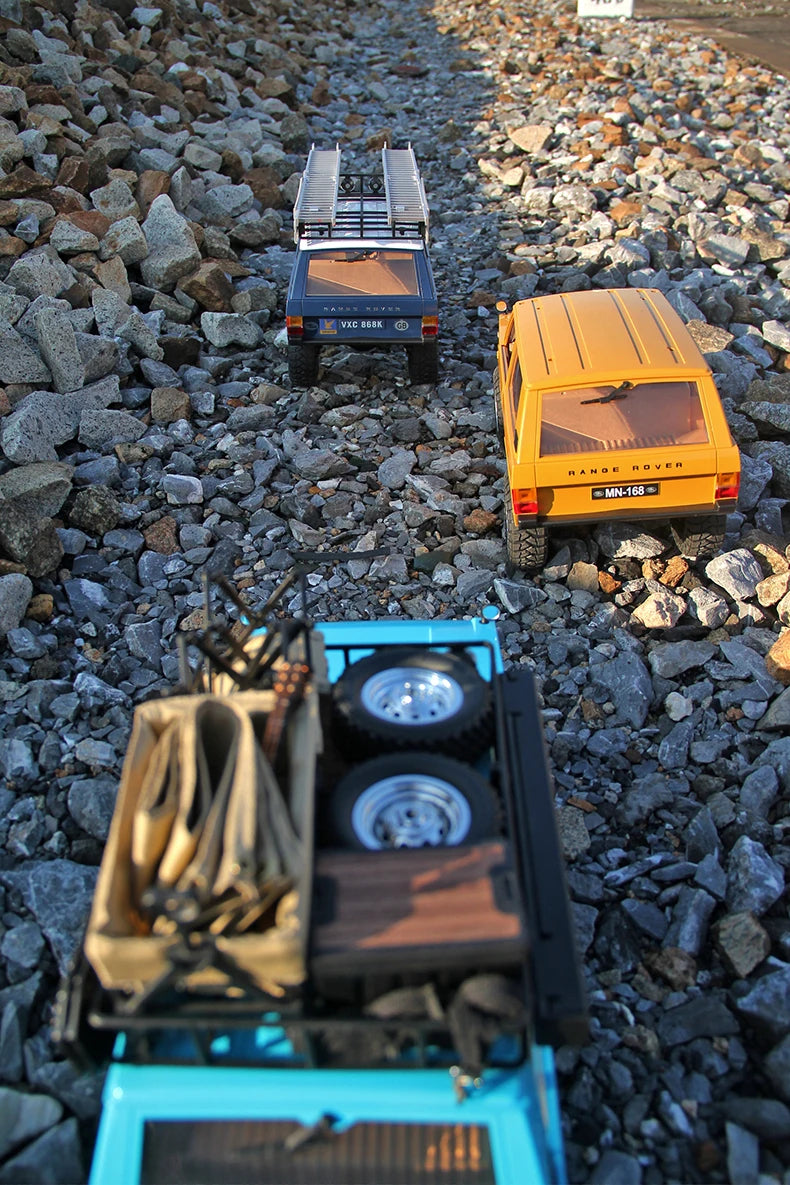 Land Rover Defender MN168 RC Car Crawler – 1:12 Scale 2.4G 4WD Off-Road Truck