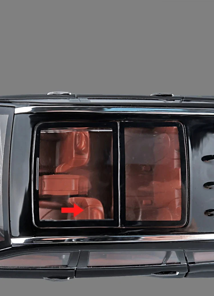 1:24 Toyota Highlander SUV Diecast Alloy Model Car – Sound & Light Collectible Toy