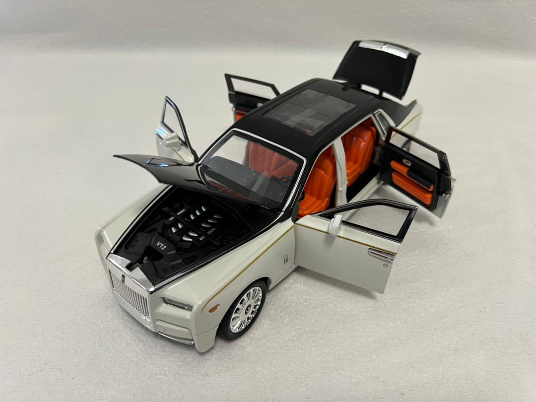 1:18 Rolls-Royce Phantom Diecast Model Car – Luxury Alloy Collectible Toy & Kids Gift