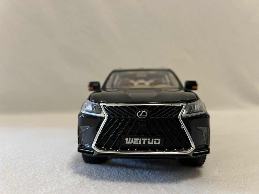 1:18 Lexus LX570 Diecast SUV Model Car – Large Alloy Off-Road Vehicle with Sound & Light