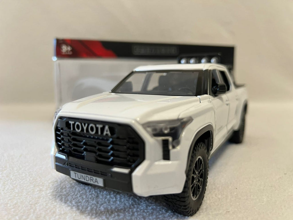 Toyota Tundra TRD Off-Road 4×4 1:24 Scale Diecast Black
