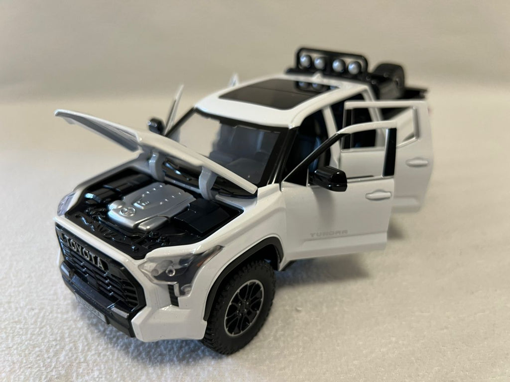 Toyota Tundra TRD Off-Road 4×4 1:24 Scale Diecast Black