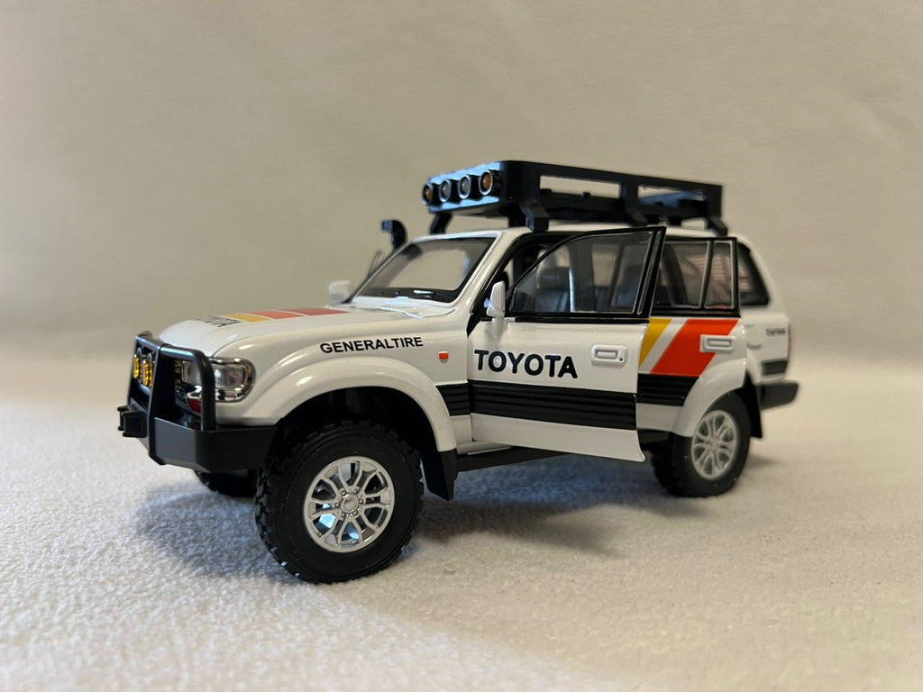 Toyota Land Cruiser LC80 1:24 Scale Car Model