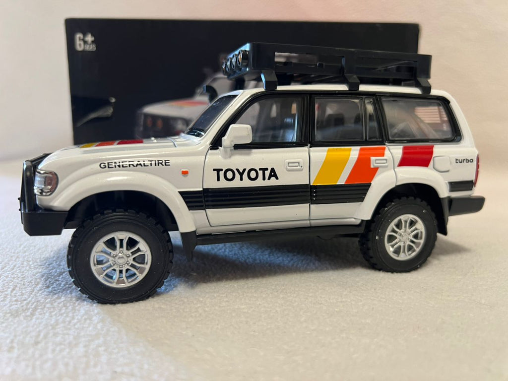 Toyota Land Cruiser LC80 1:24 Scale Car Model