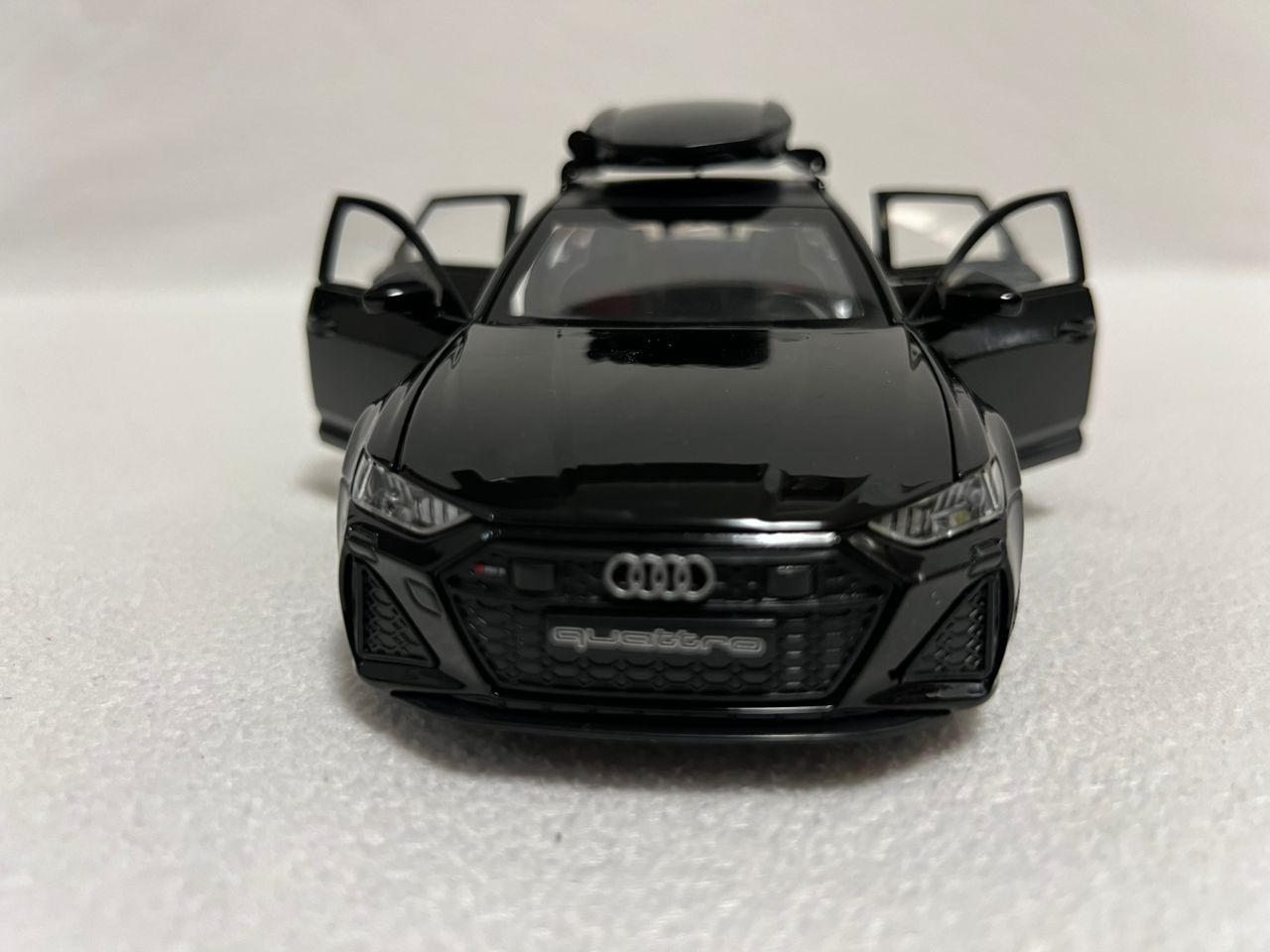 AUDI RS6 Avant Racing Diecast Alloy 1:24 Scale