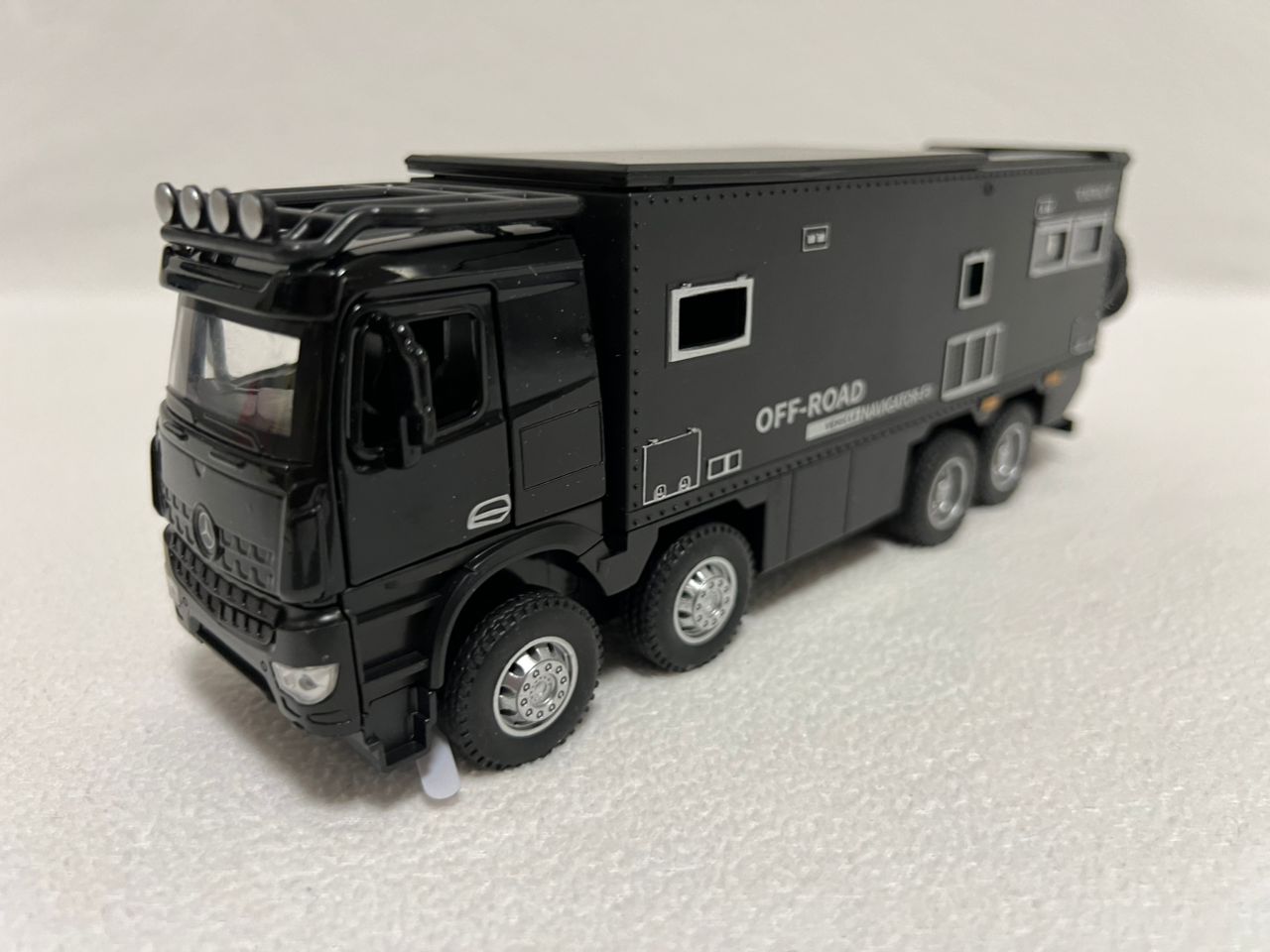 NOMADISMs Arocs Unimog Alloy Motorhome Diecast Model
