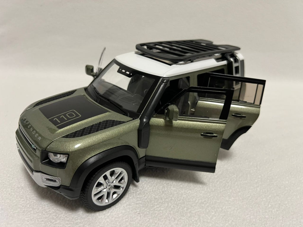1:18 Land Rover Defender 110 Diecast Model Car – Alloy SUV with Sound & Light Collectible Toy Gift