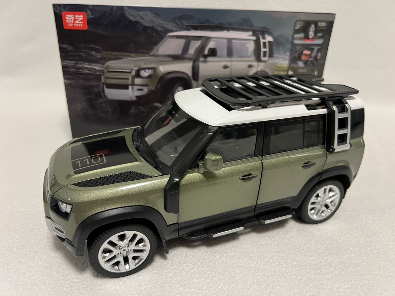 1:18 Land Rover Defender 110 Diecast Model Car – Alloy SUV with Sound & Light Collectible Toy Gift