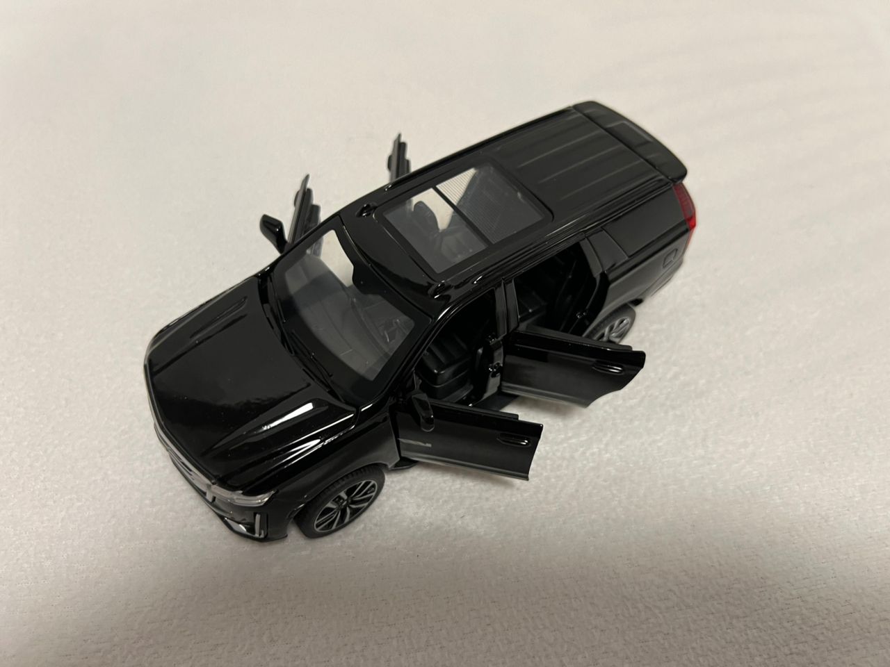 Cadillac Escalade SUV 1:32 Model Car