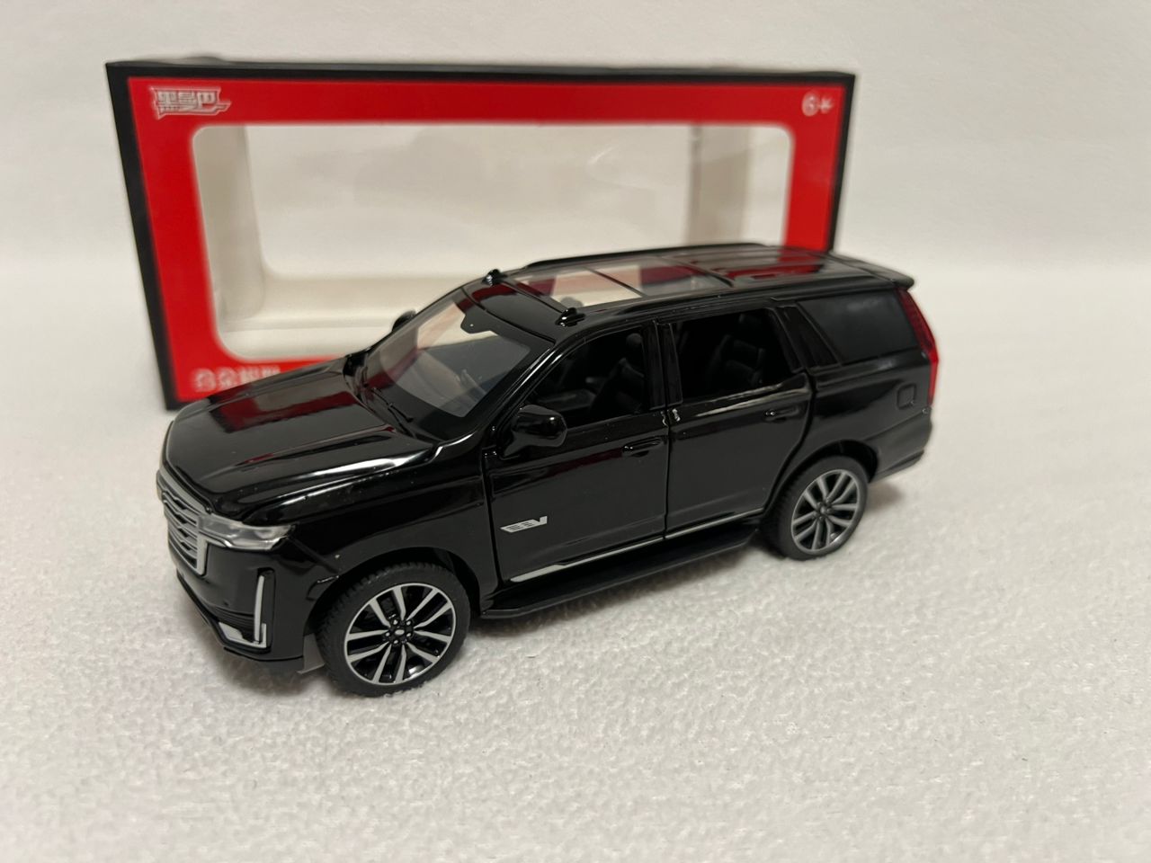 Cadillac Escalade SUV 1:32 Model Car