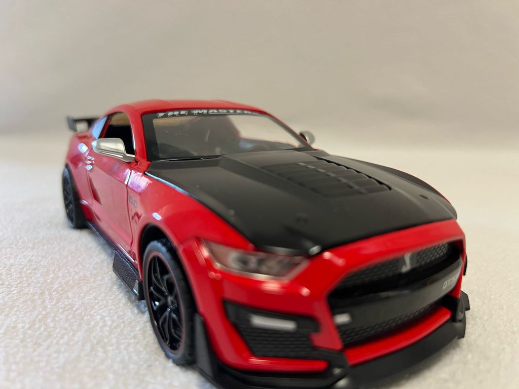 Ford Mustang Shelby GT500 Alloy Sports Car 1:24 Scale Diecast