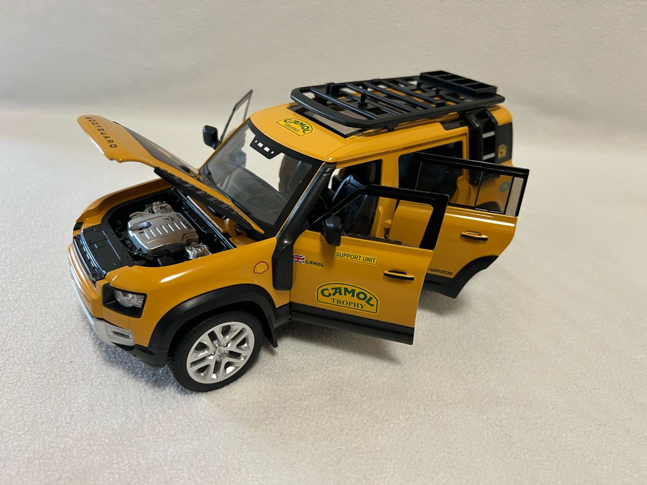 1:18 Land Rover Defender 110 Diecast Model Car – Alloy SUV with Sound & Light Collectible Toy Gift