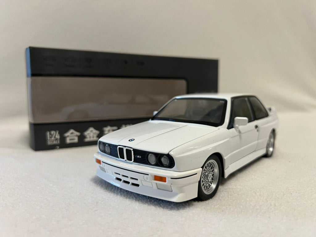 1:24 1988 BMW M3 E30 Diecast Alloy Model Car – Sound & Light Collectible Sports Car
