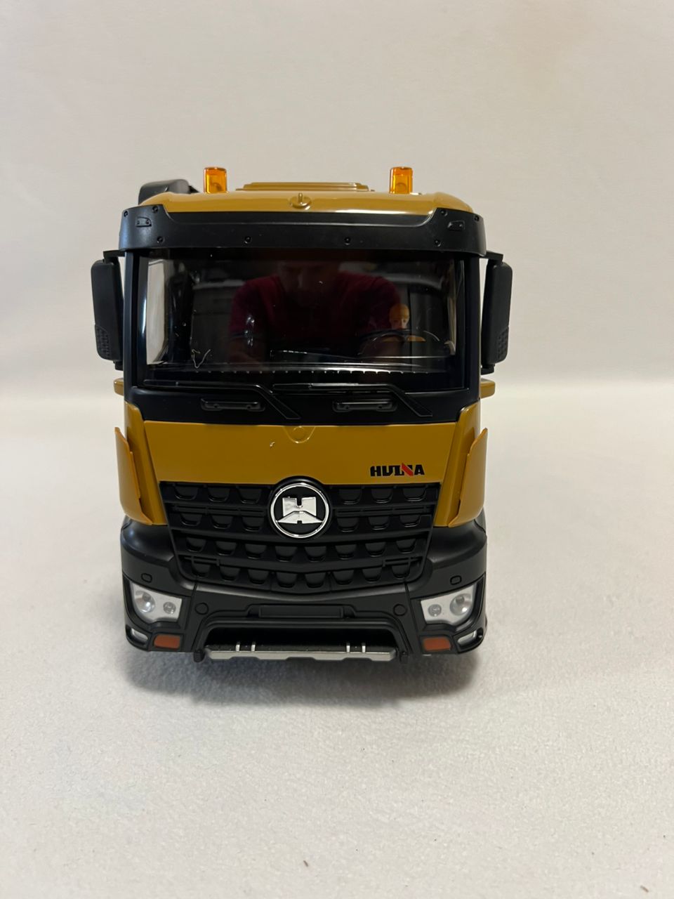 HuiNa 1573 1/14 RC Dump Truck 10CH Alloy Construction Vehicle Remote Control