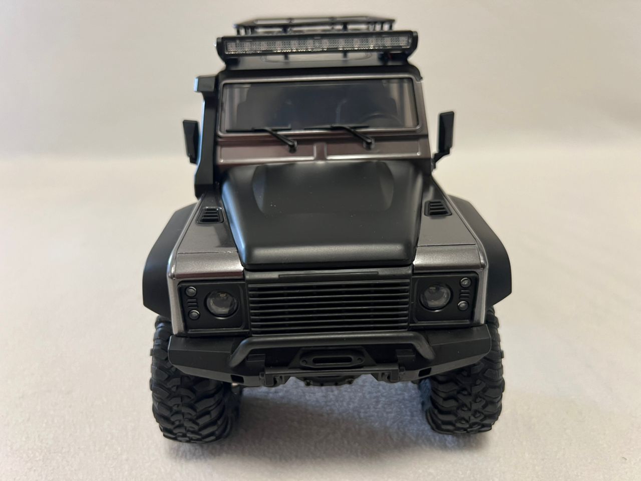 HB-R1609 1:16 Land Rover Defender RC Crawler 4WD – 2.4GHz, 30 min Run Time, LED
