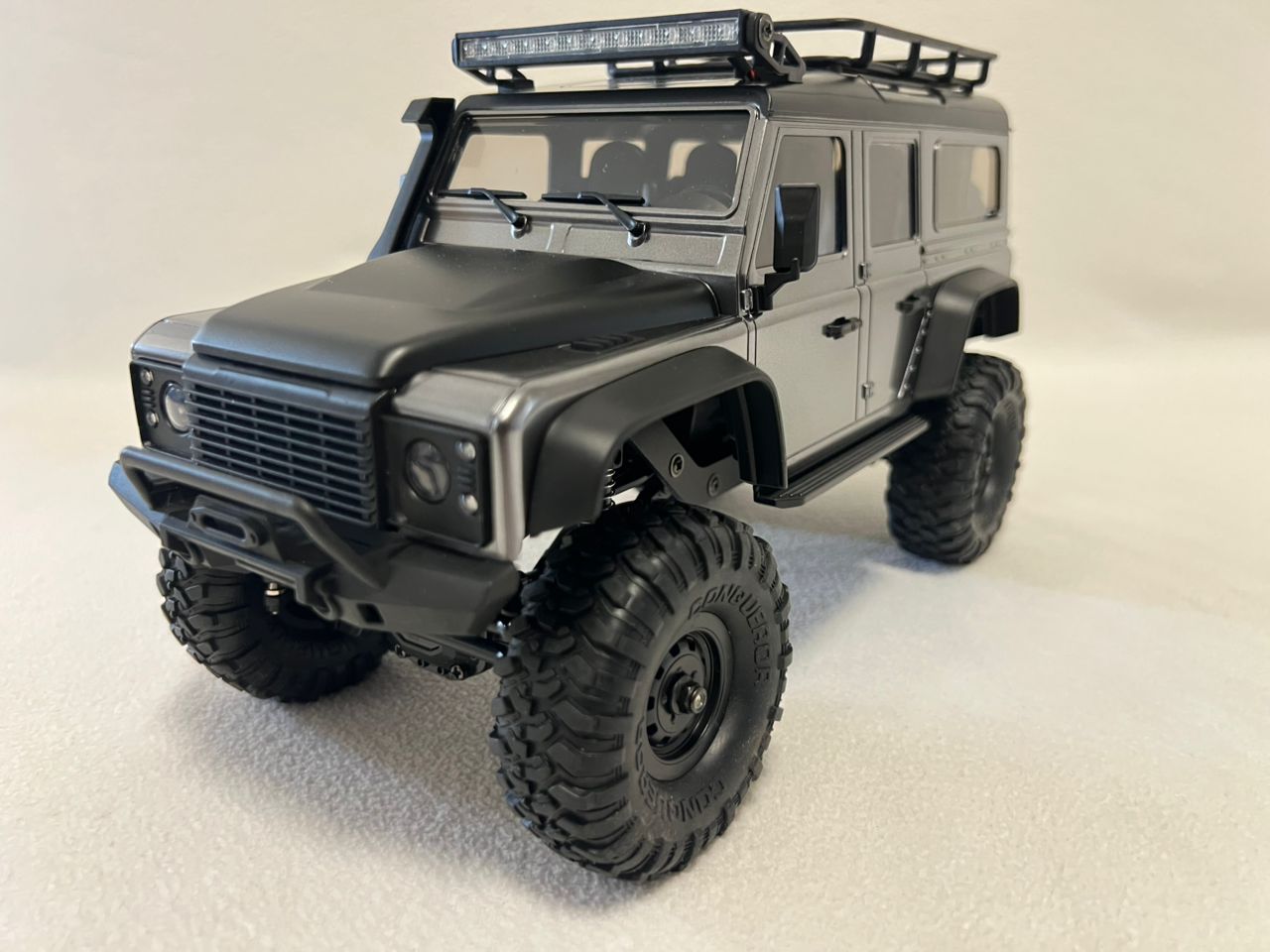 HB-R1609 1:16 Land Rover Defender RC Crawler 4WD – 2.4GHz, 30 min Run Time, LED