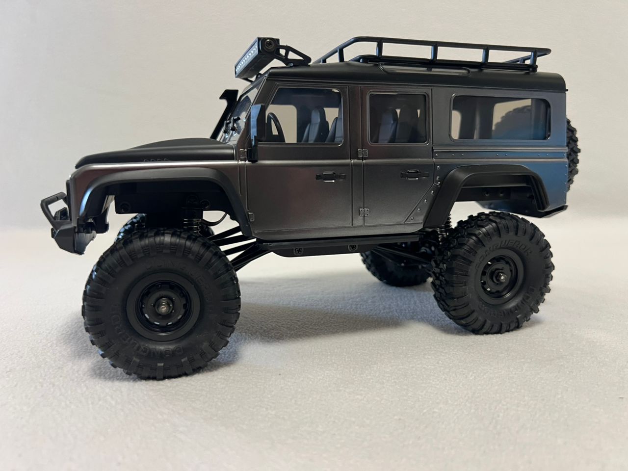 HB-R1609 1:16 Land Rover Defender RC Crawler 4WD – 2.4GHz, 30 min Run Time, LED