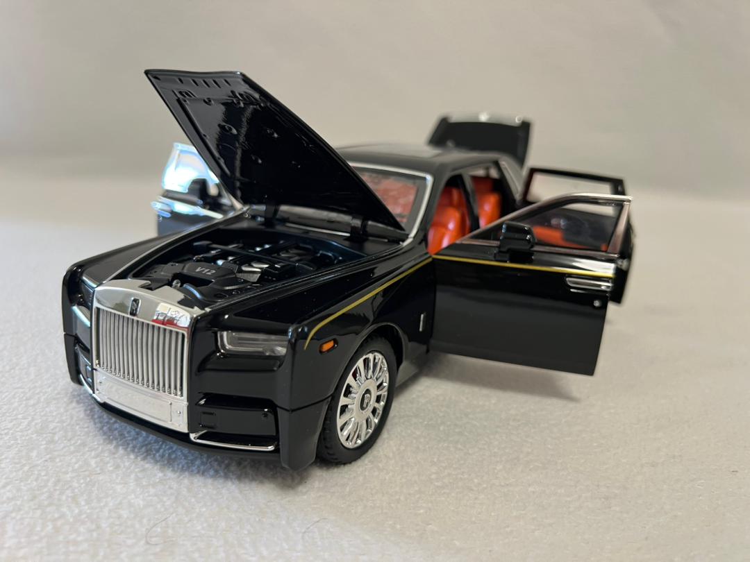 1:18 Rolls-Royce Phantom Diecast Model Car – Luxury Alloy Collectible Toy & Kids Gift