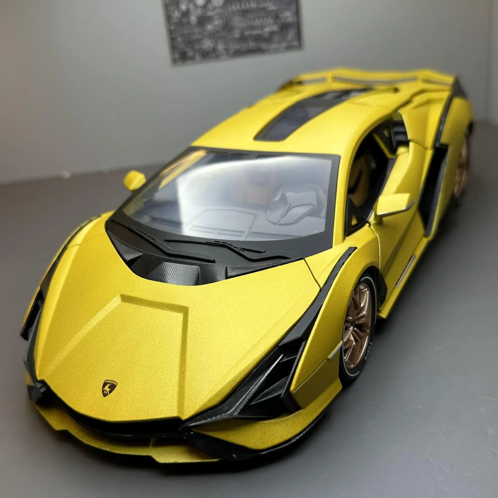 Lamborghini Sian FKP 37 Diecast