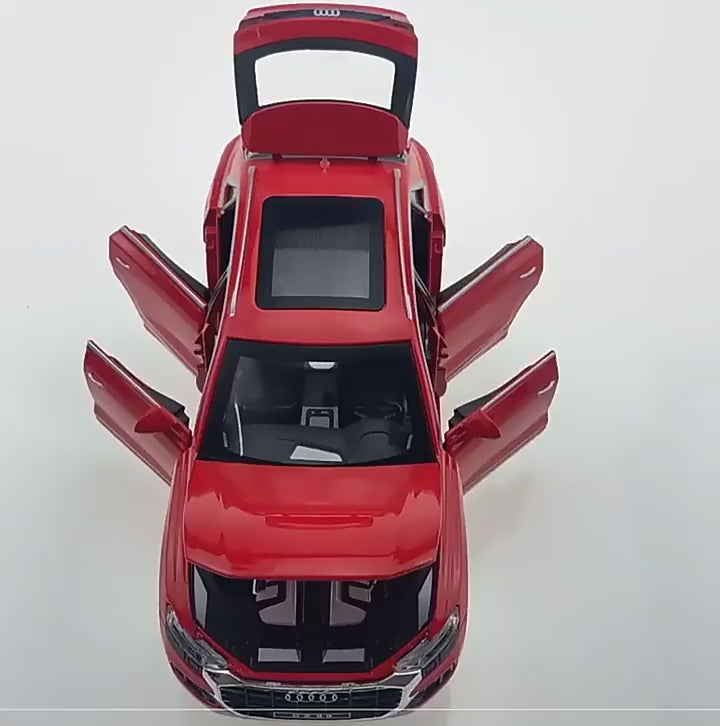 AUDI Q8 SUV Alloy Car Model Diecasts