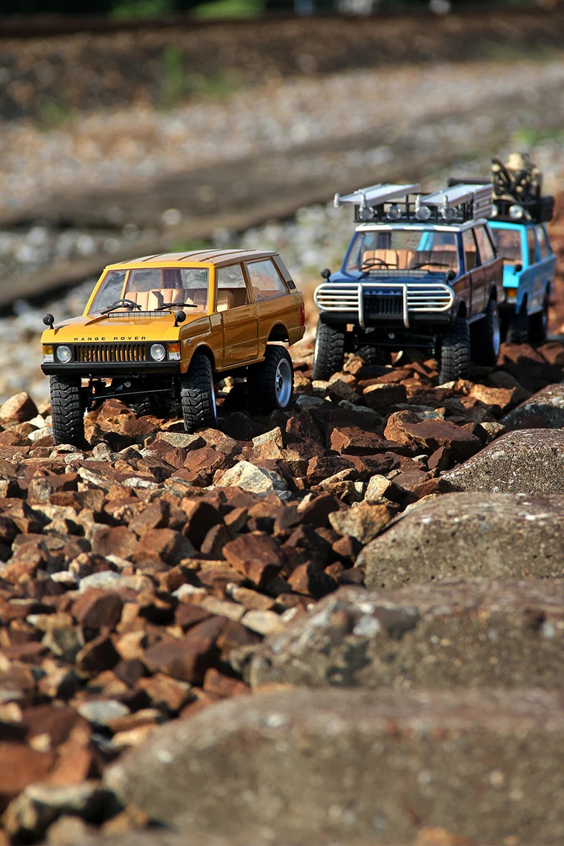 Land Rover Defender MN168 RC Car Crawler – 1:12 Scale 2.4G 4WD Off-Road Truck