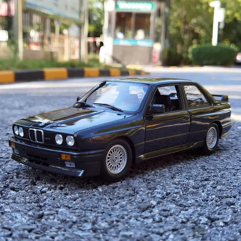 1:24 1988 BMW M3 E30 Diecast Alloy Model Car – Sound & Light Collectible Sports Car